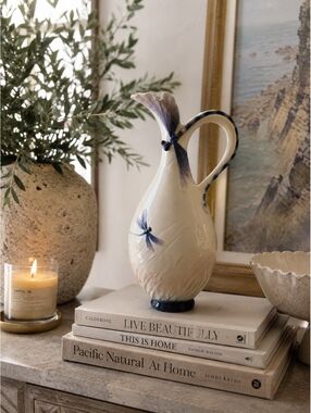 FRANZ Porcelain Dragonfly Sculpted Handle Vase FZ00054 | Jen Woo | Collectible